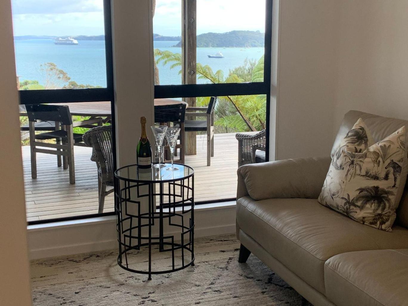Sea Veiws Kaha Place Ръсел Екстериор снимка